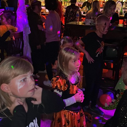 HALLOWEENSKÁ DĚTSKÁ PAŘBA
