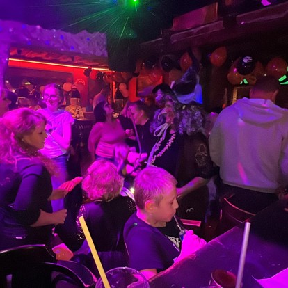 HALLOWEENSKÁ DĚTSKÁ PAŘBA