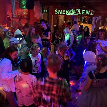 DĚTSKÁ HALLOWEENSKÁ PAŘBA