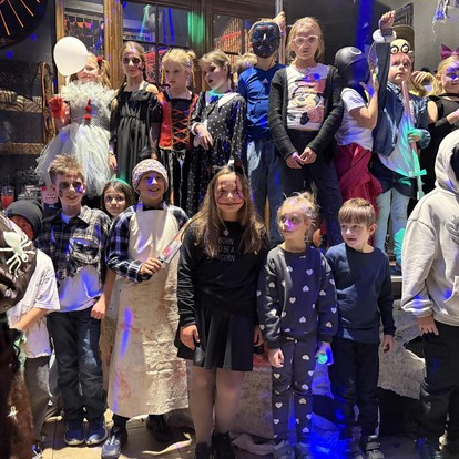 DĚTSKÁ HALLOWEENSKÁ PAŘBA