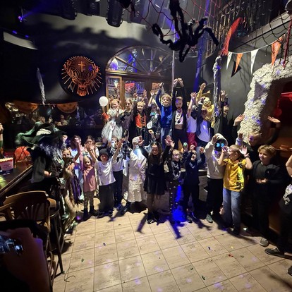 DĚTSKÁ HALLOWEENSKÁ PAŘBA