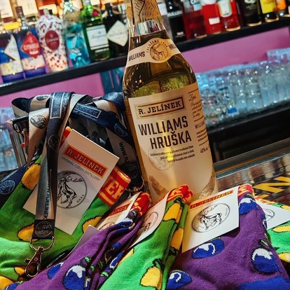 R.J. WILLIAMS HRUŠKA – PONOŽKOVÁ PÁRTY